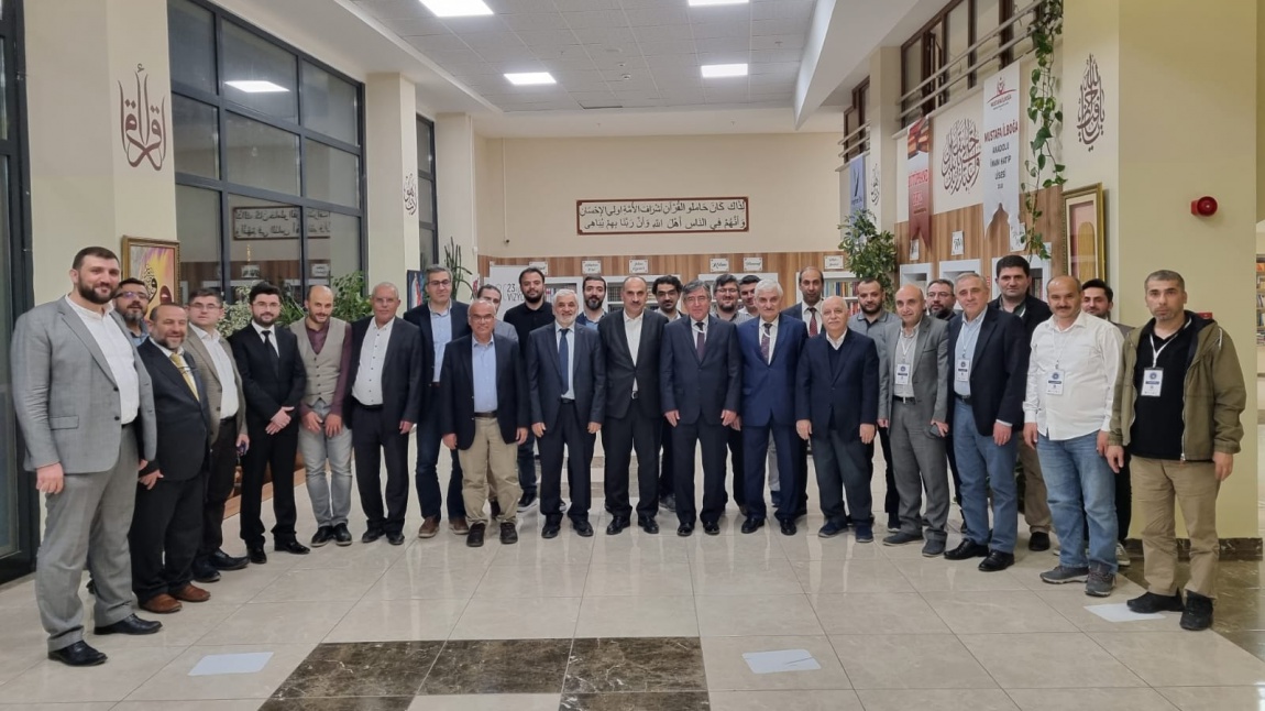 Konya'da Düzenlenen 3. Din Eğitimi Şurasına Katılan Hocalarımızı Misafir Ettik